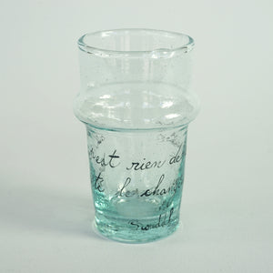 Gerecycleerd handgeschilderd glas met Boudha quote